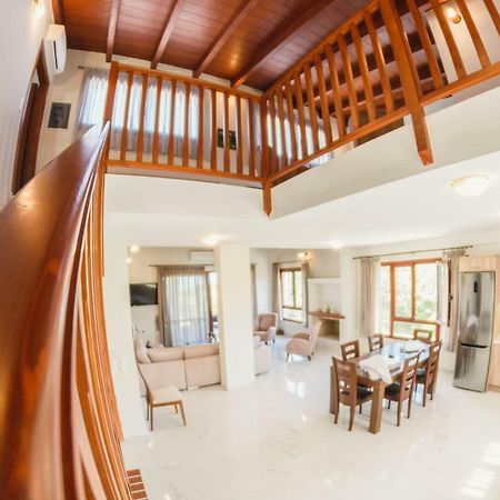 Villa Irina Míloi Buitenkant foto